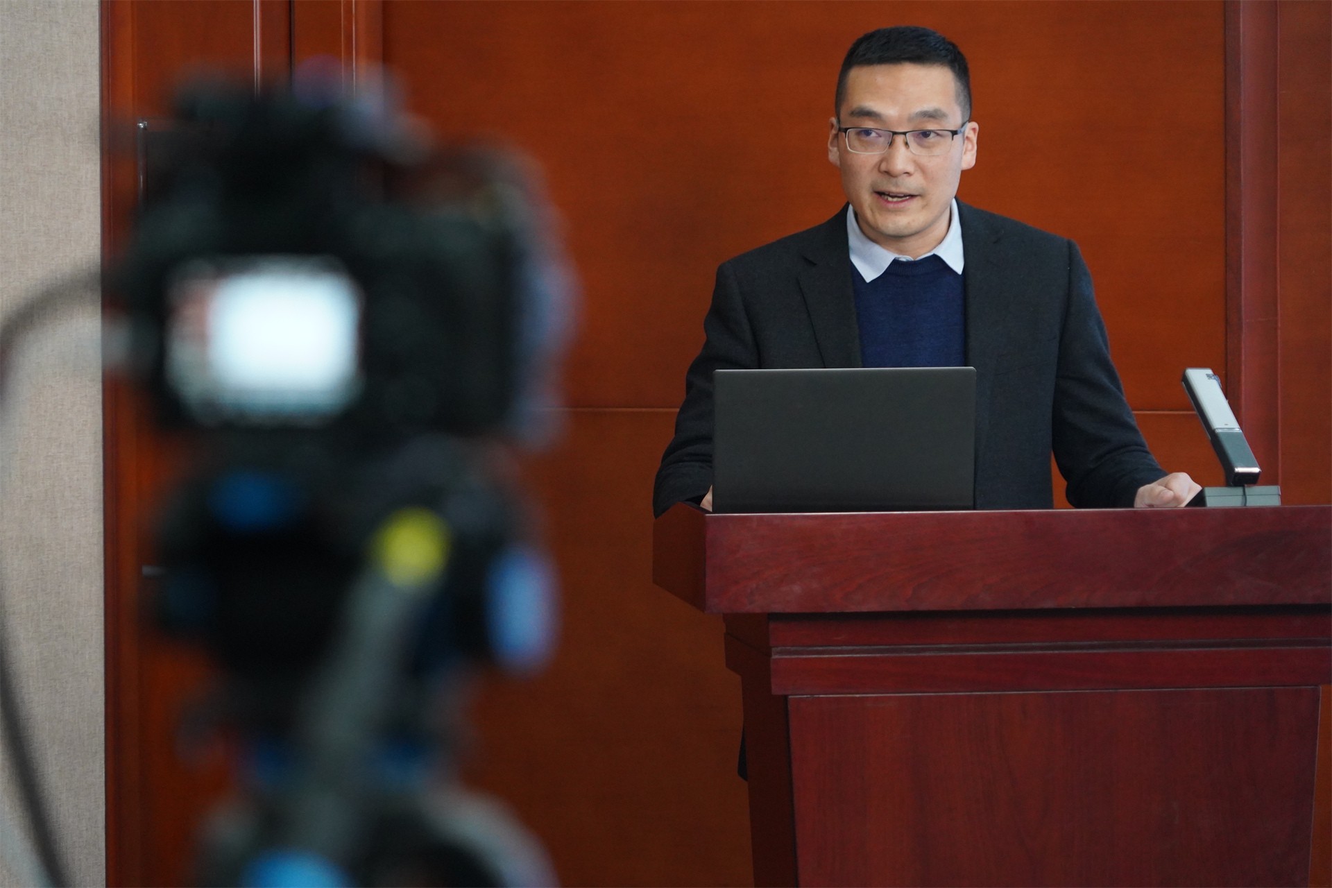 把握时代“芯”机遇 2021成都芯谷产业功能区网络推介开云 开云体育官网会圆满举行(图2)